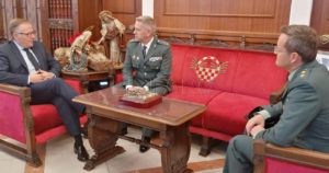 de castro torresano y ortega recorte El coronel de la Guardia Civil se reúne con Moh y De Castro