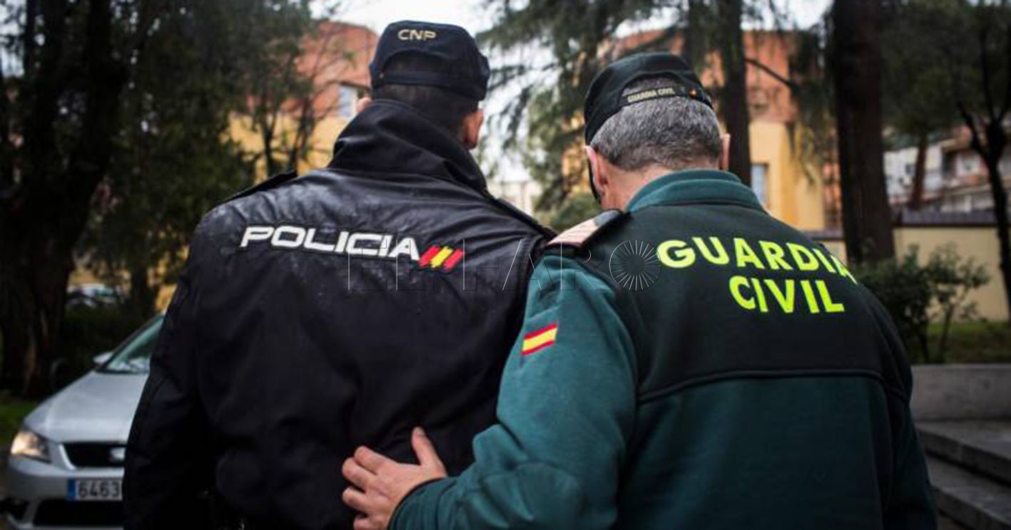 guardia civil y policia nacional recorte Interior roza el máximo histórico de efectivos en las Fuerzas y Cuerpos de Seguridad del Estado