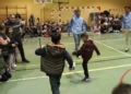 13 La Unión Deportiva Melilla desata la locura en el CEIP Juan Caro
