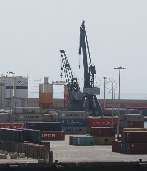 Melilla y Ceuta piden a la ministra el abaratamiento del transporte de mercancías