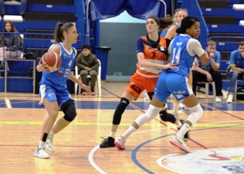 Laura Fernández cumple su segunda campaña liguera en las filas de la escuadra lasaliana, donde está siendo una de las jugadoras más destacadas en esta primera temporada en LF Challenge.