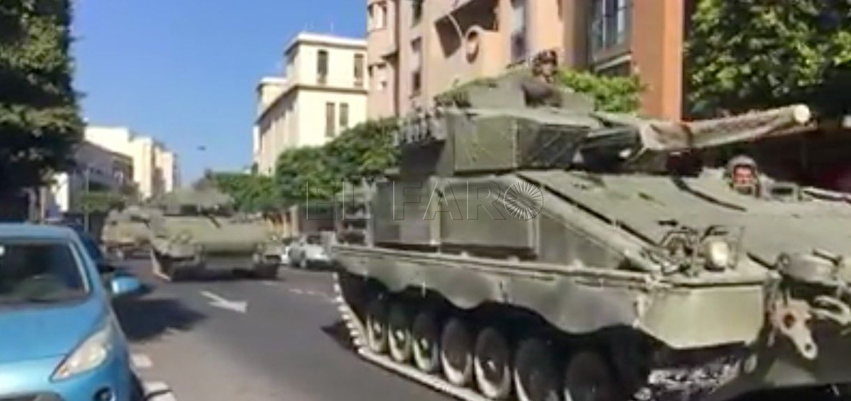 Carros de combate por Melilla La defensa de Melilla