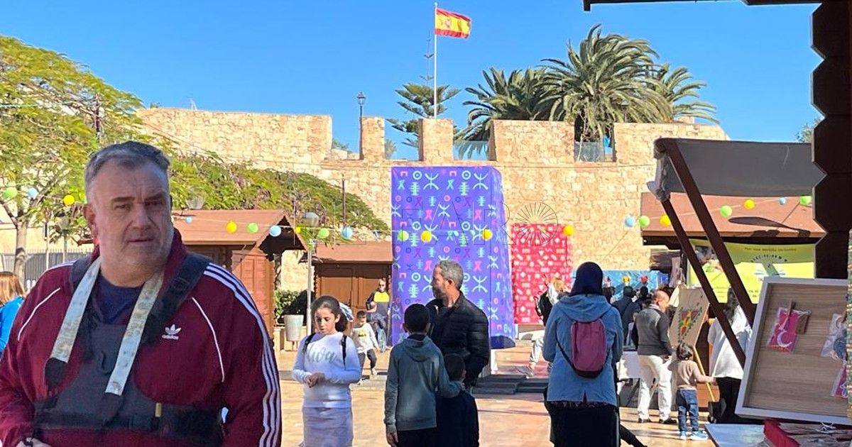 Celebración del Yennayer en la Plaza de las Culturas Treviño, "muy, muy satisfecha de la participación de la ciudadanía en las actividades del Yennayer"