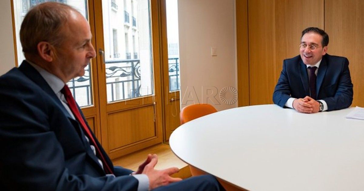 El ministro Albares este lunes en una reunión de trabajo El Congreso rechaza que el ministro Albares explique previamente la cumbre con Marruecos