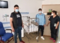 FlpMLZ2WYAAPBUm David Hernández, Nico Santos y Javi Díez visitan a los niños del Hospital Comarcal