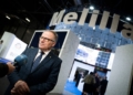 FmwE6bcXoAEwXnp El Rey de España saluda al presidente de Melilla en la inauguración de Fitur 2023