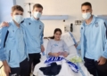 IMG 9685 2 1170x650 1 David Hernández, Nico Santos y Javi Díez visitan a los niños del Hospital Comarcal
