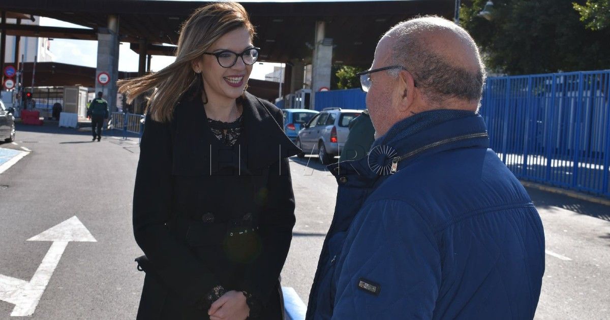 Reabre la aduana comercial Reabre a escondidas la aduana de Melilla