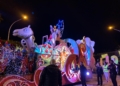 WhatsApp Image 2023 01 05 at 19.51.32 Miles de melillenses se dan cita en la cabalgata de Reyes