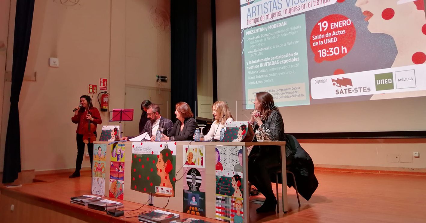 calendario mujer sate uned recorte Presentado el calendario coeducativo de SATE-STEs 2023 'Tiempo de mujeres, mujeres en el tiempo'