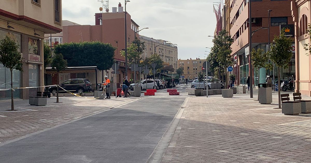 Carlos V Abre al tráfico la calle Carlos V tras la finalización de sus obras