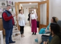 WhatsApp Image 2023 02 21 at 11.49.35 2 1 Paqui Maeso visita el piso tutelado de mayores que dirige la Asociación Virgen de la Luz
