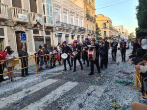 WhatsApp Image 2023 02 26 at 18.47.27 Melilla se vuelca con un desfile que da por finalizado "a lo grande" el Carnaval