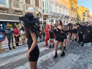 WhatsApp Image 2023 02 26 at 18.47.31 Melilla se vuelca con un desfile que da por finalizado "a lo grande" el Carnaval
