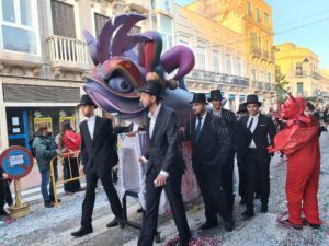 WhatsApp Image 2023 02 26 at 18.47.34 1 Melilla se vuelca con un desfile que da por finalizado "a lo grande" el Carnaval