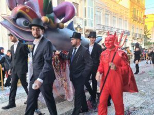 WhatsApp Image 2023 02 26 at 18.47.34 Melilla se vuelca con un desfile que da por finalizado "a lo grande" el Carnaval