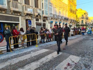 WhatsApp Image 2023 02 26 at 18.47.37 1 Melilla se vuelca con un desfile que da por finalizado "a lo grande" el Carnaval