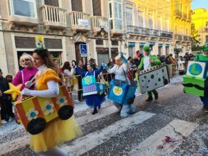 WhatsApp Image 2023 02 26 at 18.47.37 2 Melilla se vuelca con un desfile que da por finalizado "a lo grande" el Carnaval