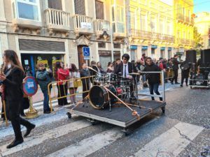 WhatsApp Image 2023 02 26 at 18.48.10 1 Melilla se vuelca con un desfile que da por finalizado "a lo grande" el Carnaval