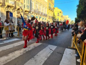 WhatsApp Image 2023 02 26 at 18.48.17 Melilla se vuelca con un desfile que da por finalizado "a lo grande" el Carnaval
