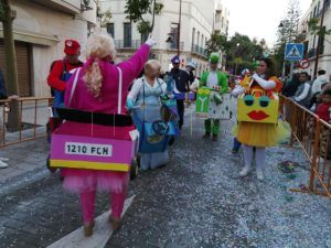 WhatsApp Image 2023 02 26 at 18.50.25 Melilla se vuelca con un desfile que da por finalizado "a lo grande" el Carnaval