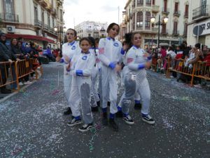 WhatsApp Image 2023 02 26 at 19.00.11 2 1 Melilla se vuelca con un desfile que da por finalizado "a lo grande" el Carnaval