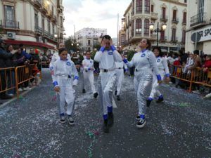 WhatsApp Image 2023 02 26 at 19.00.12 1 Melilla se vuelca con un desfile que da por finalizado "a lo grande" el Carnaval