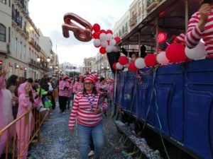 WhatsApp Image 2023 02 26 at 19.03.48 Melilla se vuelca con un desfile que da por finalizado "a lo grande" el Carnaval