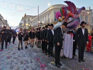 WhatsApp Image 2023 02 26 at 19.12.18 Melilla se vuelca con un desfile que da por finalizado "a lo grande" el Carnaval
