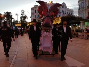 WhatsApp Image 2023 02 26 at 19.17.26 1 Melilla se vuelca con un desfile que da por finalizado "a lo grande" el Carnaval