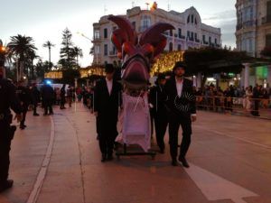 WhatsApp Image 2023 02 26 at 19.17.27 1 Melilla se vuelca con un desfile que da por finalizado "a lo grande" el Carnaval