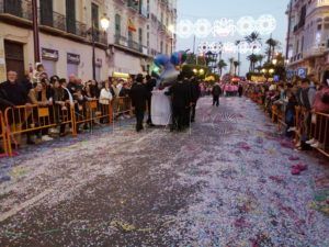 WhatsApp Image 2023 02 26 at 19.17.29 Melilla se vuelca con un desfile que da por finalizado "a lo grande" el Carnaval