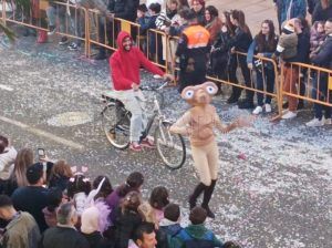 WhatsApp Image 2023 02 26 at 19.17.30 1 2 Melilla se vuelca con un desfile que da por finalizado "a lo grande" el Carnaval