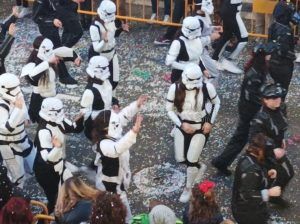 WhatsApp Image 2023 02 26 at 19.17.35 Melilla se vuelca con un desfile que da por finalizado "a lo grande" el Carnaval