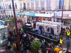 WhatsApp Image 2023 02 26 at 19.17.36 Melilla se vuelca con un desfile que da por finalizado "a lo grande" el Carnaval