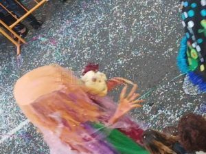 WhatsApp Image 2023 02 26 at 19.17.41 2 2 Melilla se vuelca con un desfile que da por finalizado "a lo grande" el Carnaval