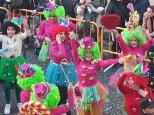 WhatsApp Image 2023 02 26 at 19.17.50 2 Melilla se vuelca con un desfile que da por finalizado "a lo grande" el Carnaval