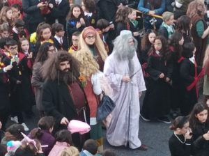WhatsApp Image 2023 02 26 at 19.18.10 1 2 Melilla se vuelca con un desfile que da por finalizado "a lo grande" el Carnaval