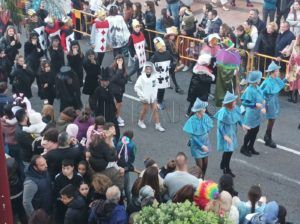 WhatsApp Image 2023 02 26 at 19.18.11 3 Melilla se vuelca con un desfile que da por finalizado "a lo grande" el Carnaval