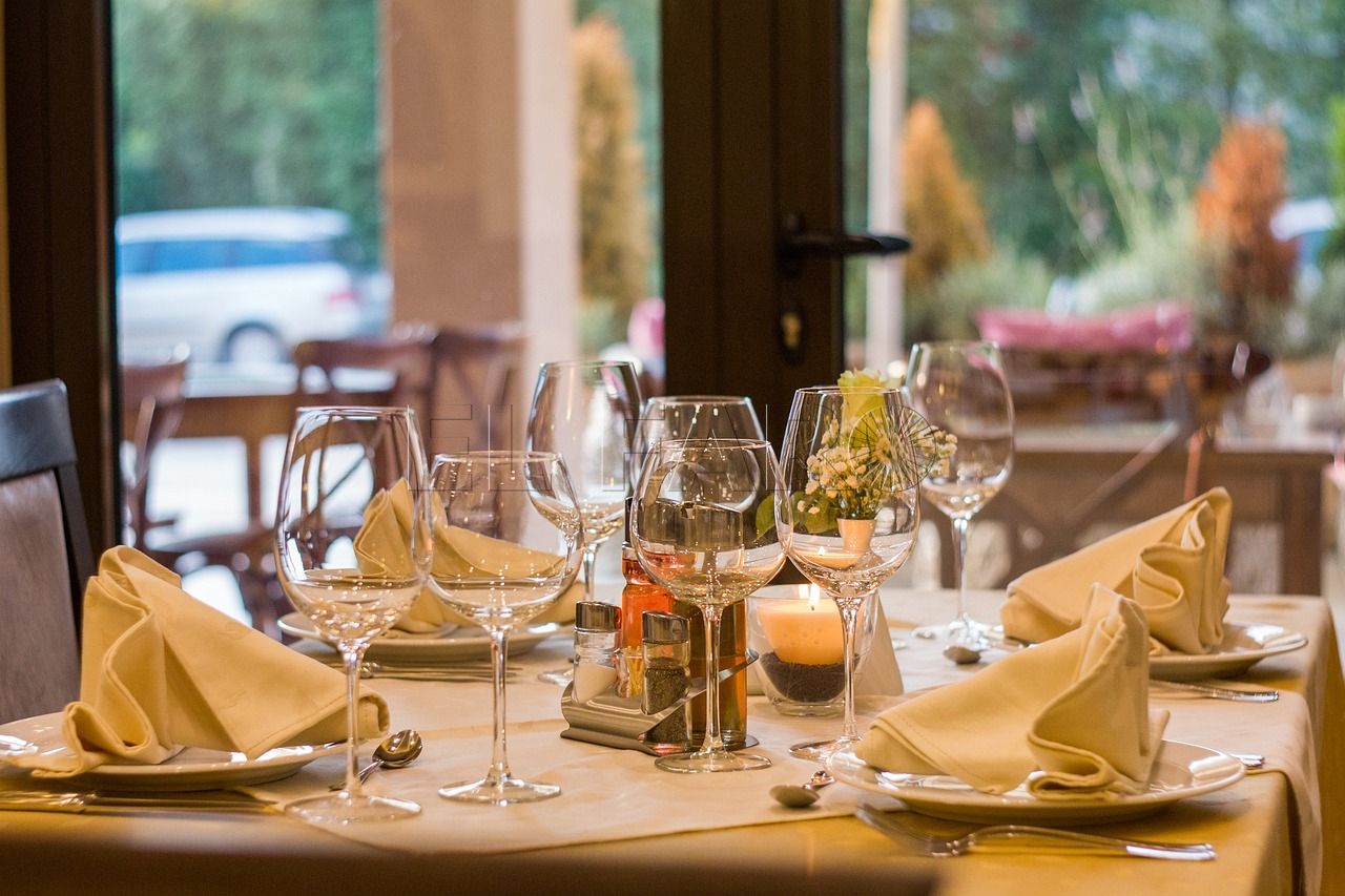 restaurant gd05b3a395 1280 1 ¿Cuál es el mejor restaurante de Melilla según Tripadvisor?