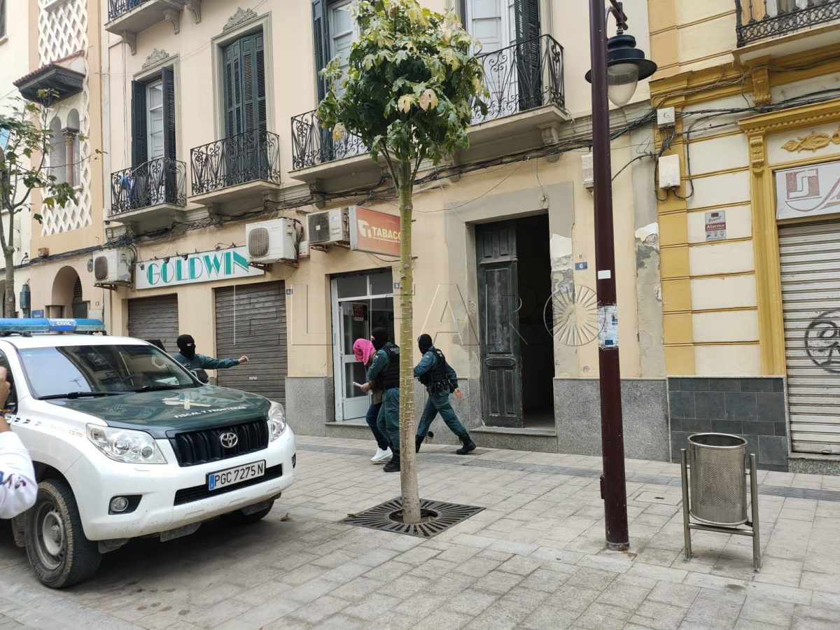 61c083bc 7f49 4adb 8f2e af27d69c1328 e1678100122904 Operación de la Guardia Civil en el centro de Melilla