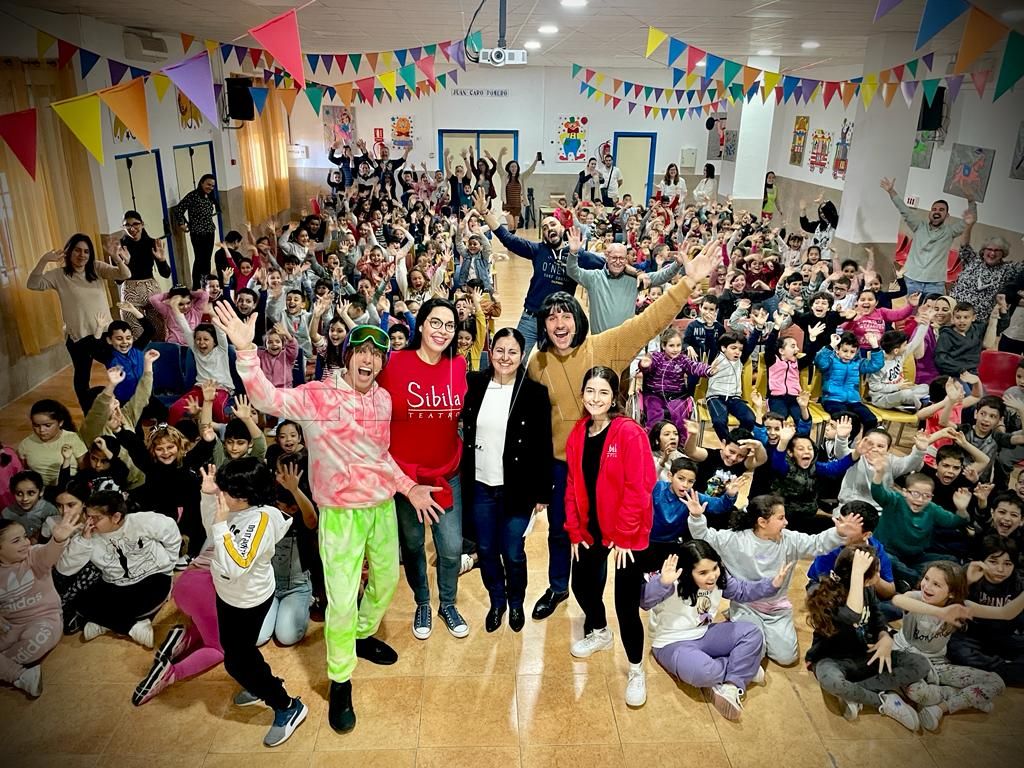 Cuentacuentos Cuentacuentos en el CEIP Juan Caro para concienciar sobre el medio ambiente