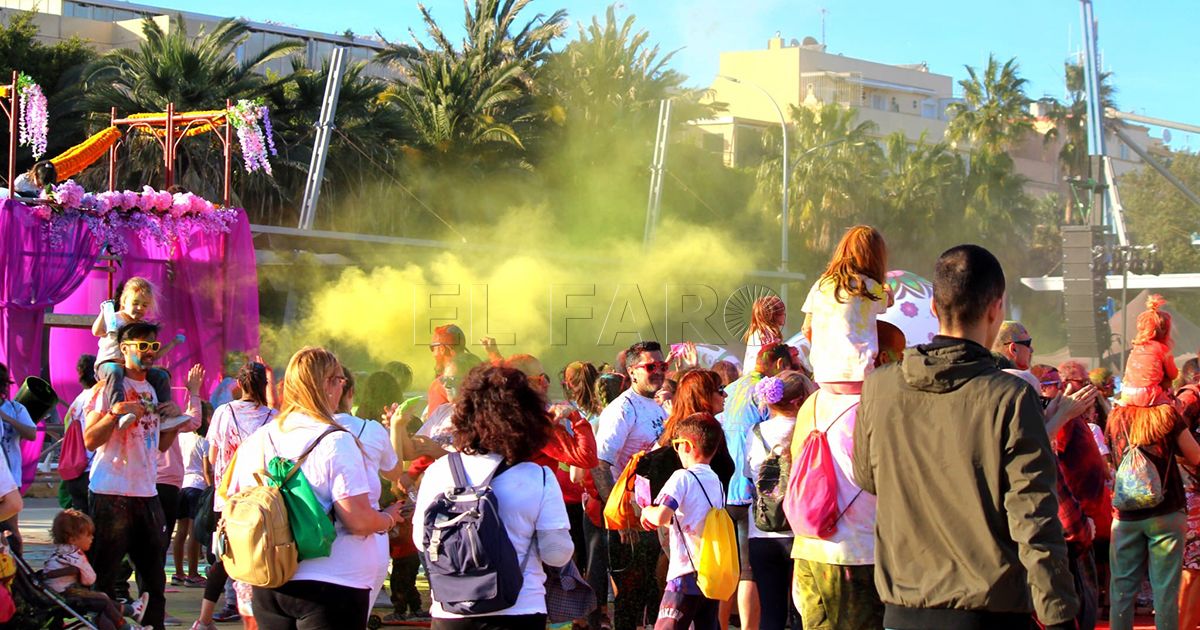 Holi Melilla se llena de color con la Gran Fiesta del Holi