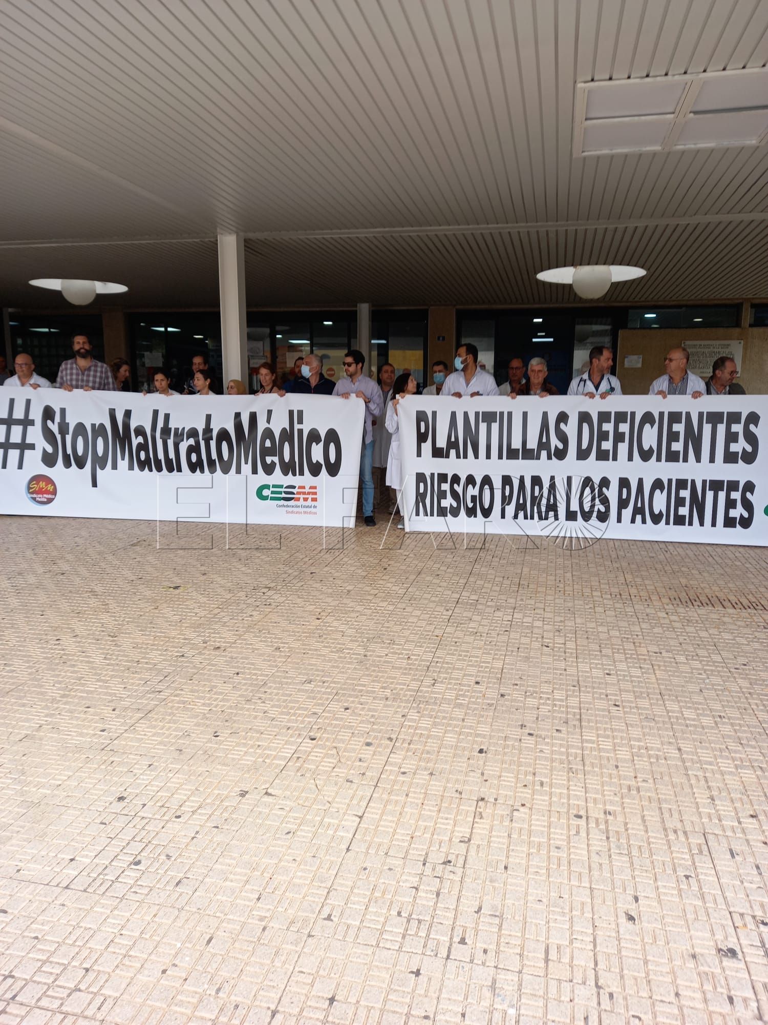 Huelga decima Los médicos en huelga agradecen a la delegada del Gobierno su ofrecimiento para mediar con el Ingesa