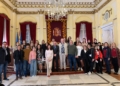 WhatsApp Image 2023 03 07 at 14.16.25 Cerca de 30 alumnos de Erasmus visitan el Salón Dorado de la Asamblea