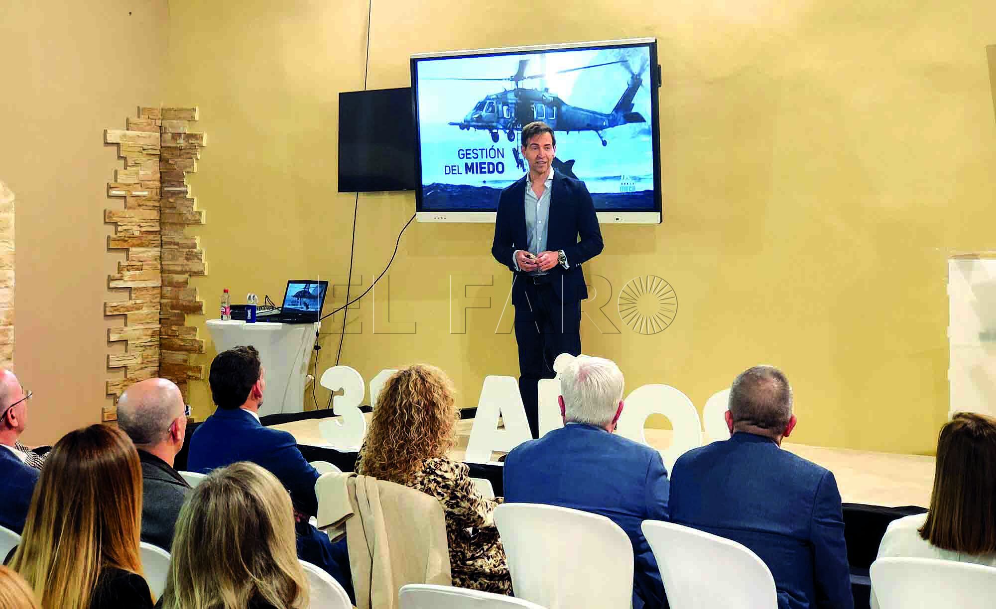meca 1 David Meca llena el V Pino con su charla sobre motivación y su fórmula del éxito