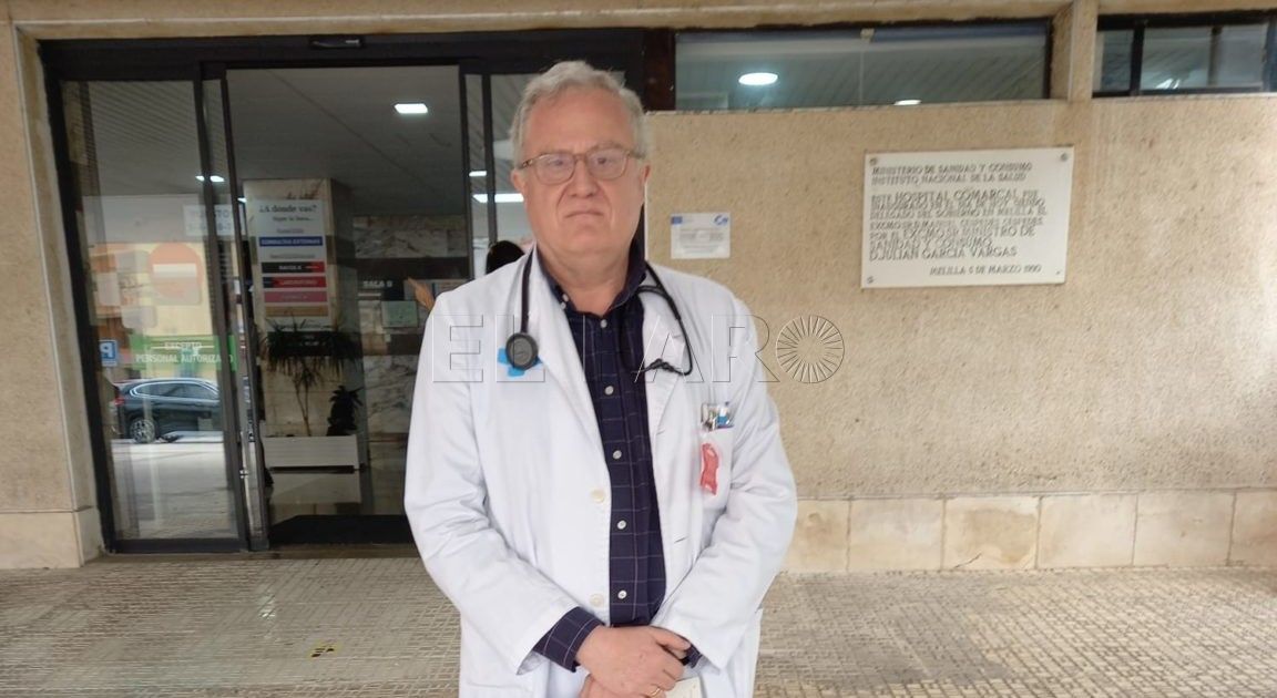 medico El Sindicato Médico de Melilla denuncia la falta de plantilla en su primer día de paros