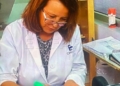 1. Ana María antigua coordinadora del servicio trabajando en el despacho del servicio de limpieza de Clece Pilar, trabajadora de Clece ya jubilada: “Cuando se rompió el depósito de agua, todo el mundo estuvo a una"