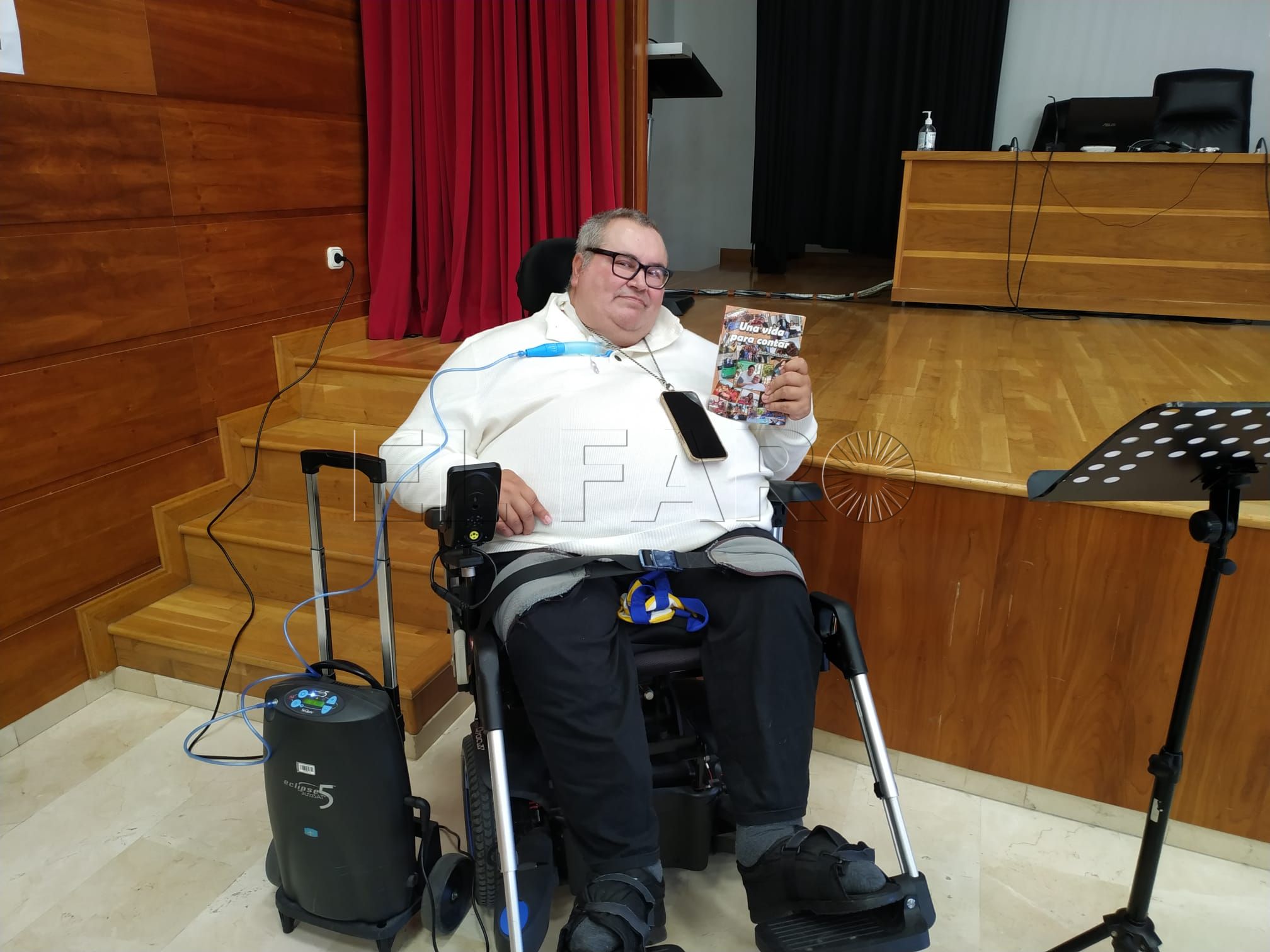 141 Javier Pavón presenta su segundo libro, 'Una vida para contar', en la UGR