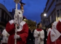 20 El Cristo de la Paz abre las procesiones en la carrera oficial